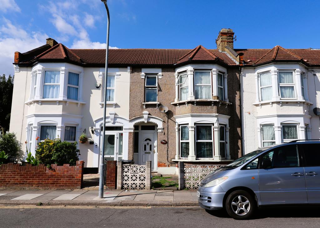 Henley Road, Ilford IG1 3 bed terraced house for sale £499,995