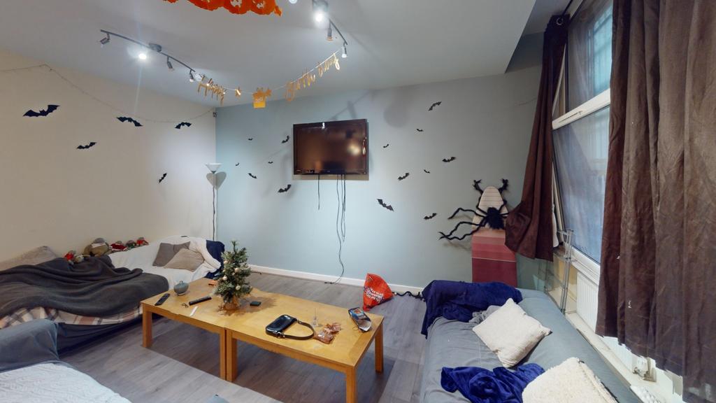Flat-2-Equitable-House-Living-Room