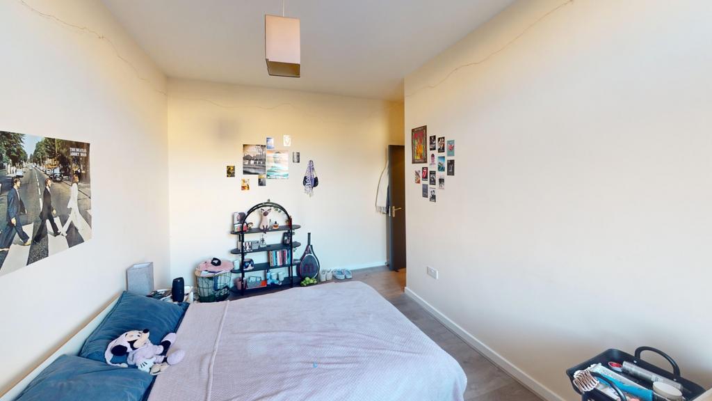 Flat-2-Equitable-House-Bedroom 1