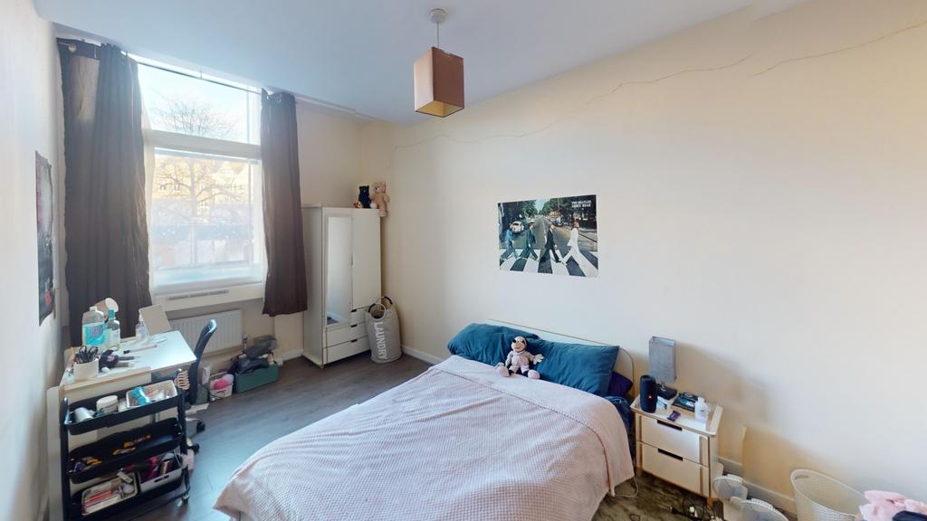 Flat-2-Equitable-House-Bedroom