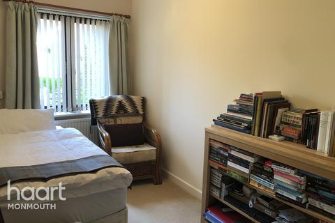 2 bedroom flat for sale - Chippenham Court, Monmouth