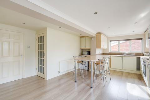 1 Farm Way, Benfleet, SS7 3RG