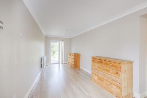 1 Farm Way, Benfleet, SS7 3RG