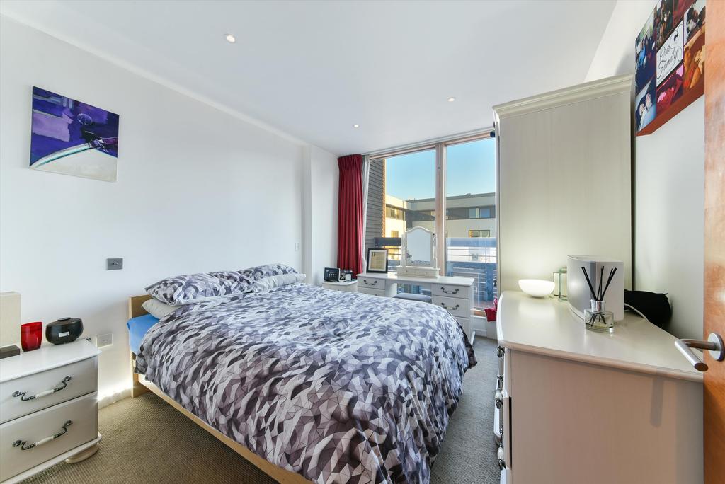 Gainsborough Studios North, 1 Poole... 2 bed flat £2,750 pcm (£635 pw)