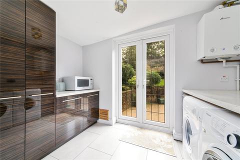 9 Tudor Close, Banstead, SM7 1HQ