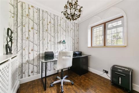 9 Tudor Close, Banstead, SM7 1HQ