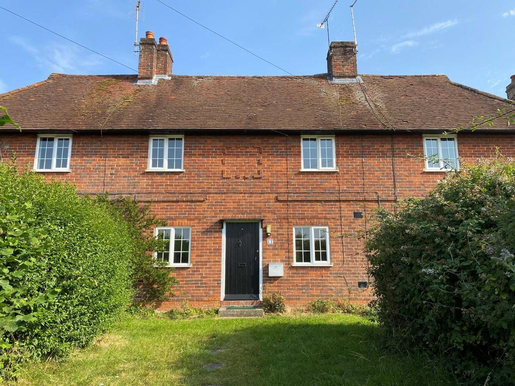 Howards Lane, Holybourne, Alton, Hampshire, GU34 2 bed terraced house