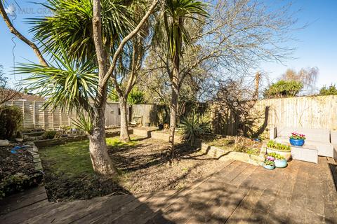 3 bedroom semi-detached house for sale, Park Lane, Carshalton