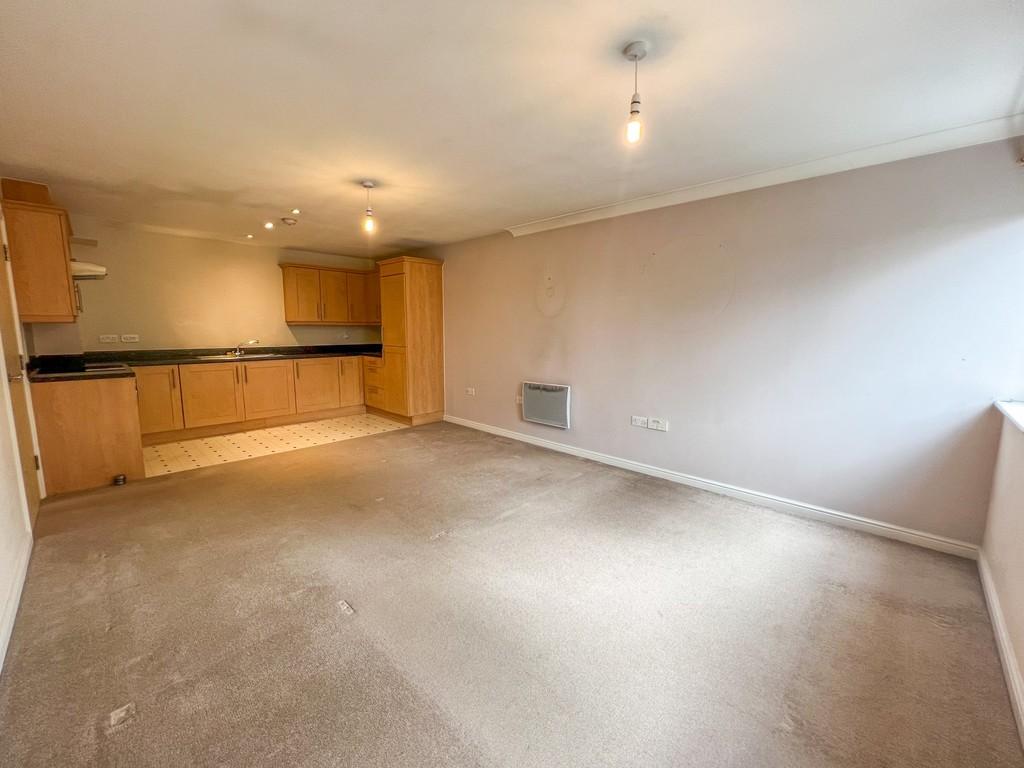 Boleyn House, Roche Close, Rochford 1 bed flat for sale £170,000