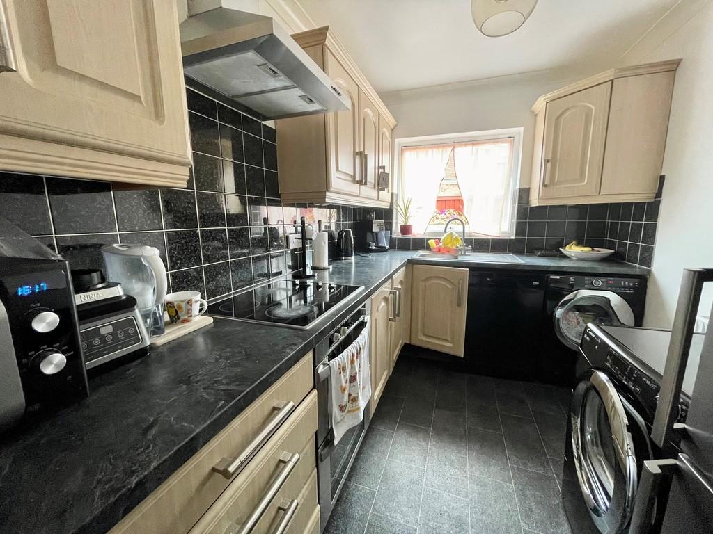 Jellicoe Road, Great Yarmouth 3 bed terraced house £180,000