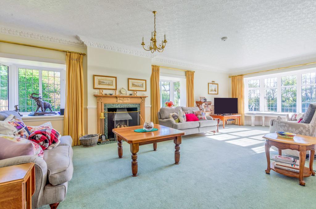 Park Road, Banstead 8 bed detached house £3,500,000