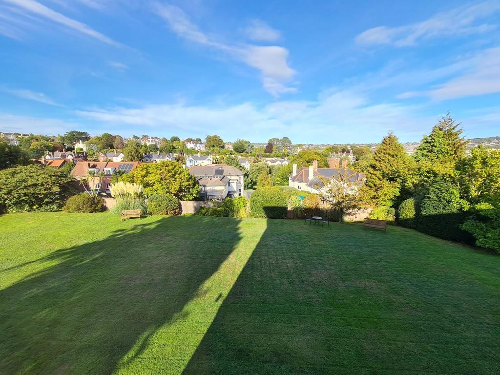 Chelston, Torquay 2 bed apartment £245,000