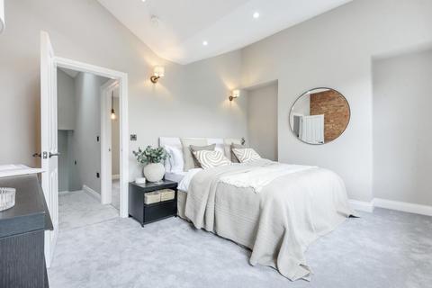 19 Reverdy Road, London, SE1 5QE