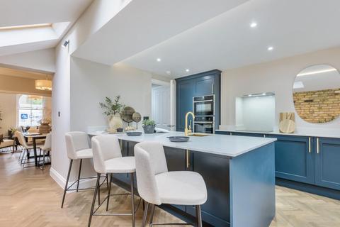 19 Reverdy Road, London, SE1 5QE