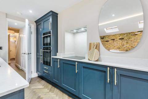 19 Reverdy Road, London, SE1 5QE
