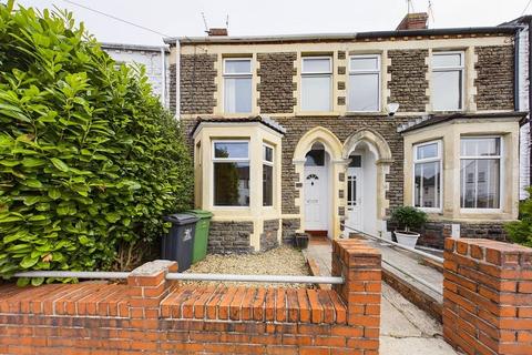3 bedroom terraced house for sale - Pantbach Road, Rhiwbina, Cardiff . CF14