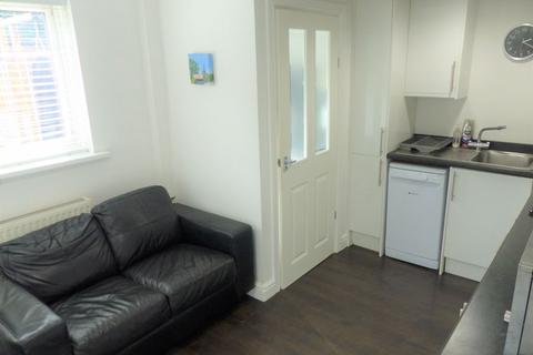 42 Curbar Road, Birmingham, B42 2AU