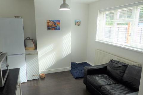 42 Curbar Road, Birmingham, B42 2AU