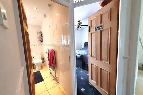 111 Regan Crescent, Birmingham, B23 5NH