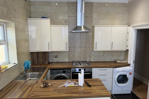 1 bedroom flat to rent, Elgin Road, Ilford IG3