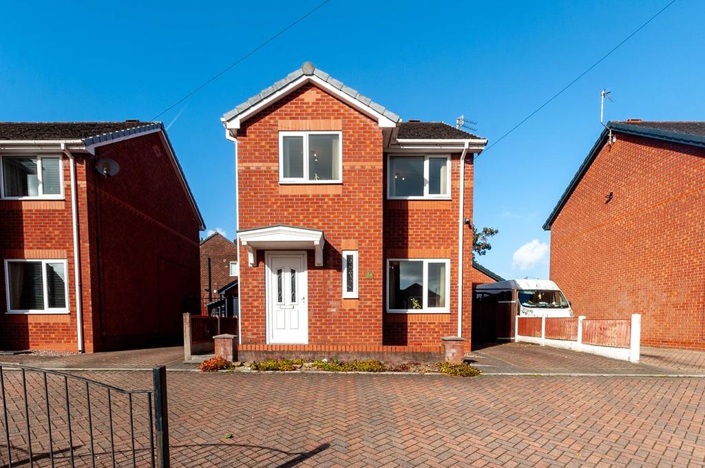 Hard Lane, St Helens, WA10 3 bed detached house for sale £190,000