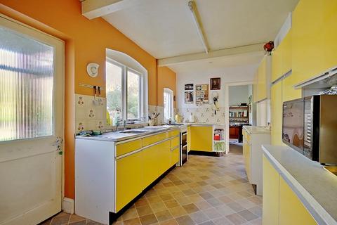 13 Blanquettes Avenue, Worcester, WR3 8DA