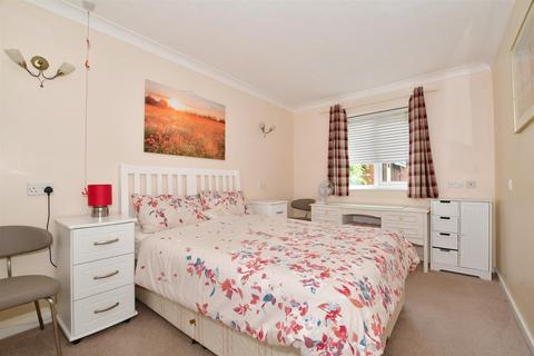1 bedroom ground floor flat for sale - London Road, Uckfield, East Sussex