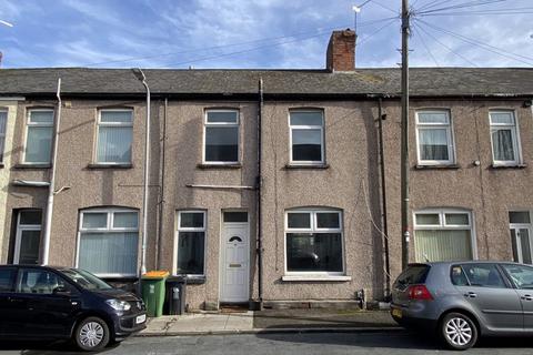 3 bedroom terraced house to rent, Stunning Home. Downing Street, Newport