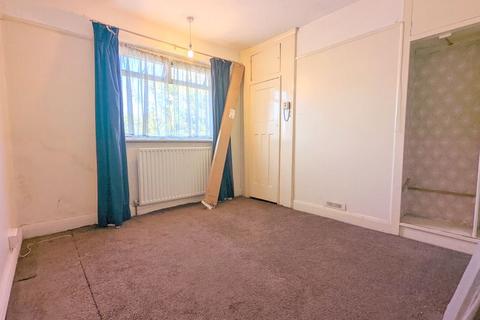 218 Bedfont Lane, Feltham, TW14 9NW