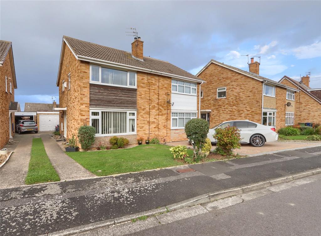 Delamere Drive, MarskebytheSea 3 bed semidetached house for sale £195,000