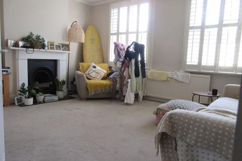 1 bedroom apartment to rent, WIMBLEDON - WELL PROPORTIONED SPLIT LEVEL MAISONETTE WITH PRIVATE GARDEN