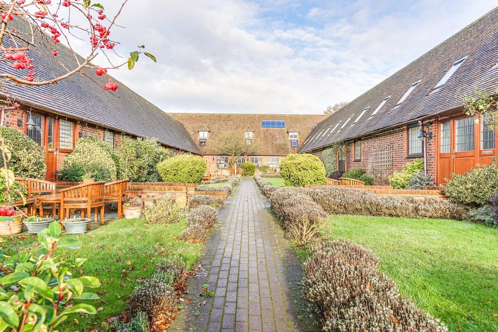Hitchwood Lane, Preston, Hitchin, Hertfordshire, SG4 2 bed barn