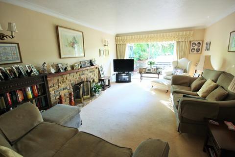 28 Longaford Way, Hutton, Brentwood, CM13 2LT