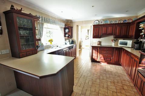 28 Longaford Way, Hutton, Brentwood, CM13 2LT