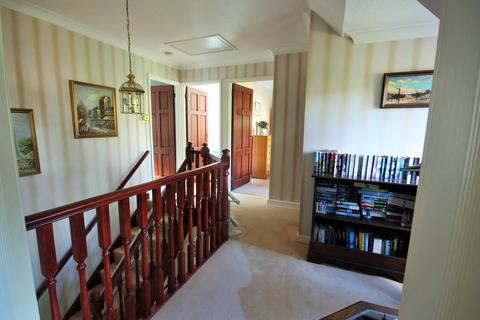 28 Longaford Way, Hutton, Brentwood, CM13 2LT
