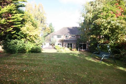 28 Longaford Way, Hutton, Brentwood, CM13 2LT