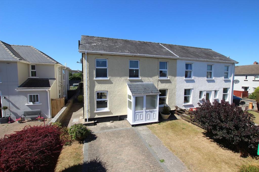 Trenewydd, Brecon, LD3 3 bed semidetached house £850 pcm (£196 pw)