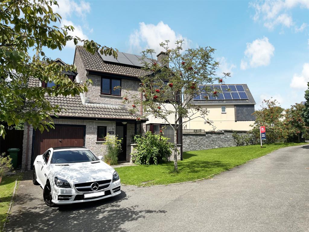 Beech Drive, Bodmin, Cornwall, PL31 4 bed detached house for sale £