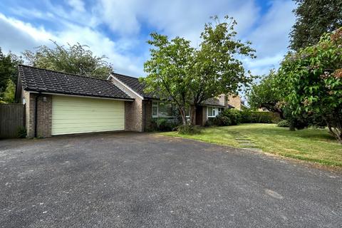 3 Collison Place, Tenterden, TN30 7BU