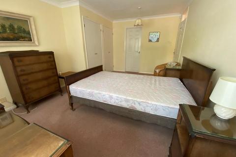 3 Collison Place, Tenterden, TN30 7BU