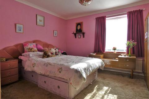 50 Apsledene, Gravesend, DA12 5EE