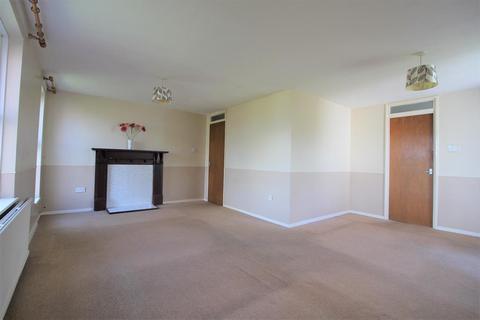 30 Caxton Close, Tenterden, TN30 6JW