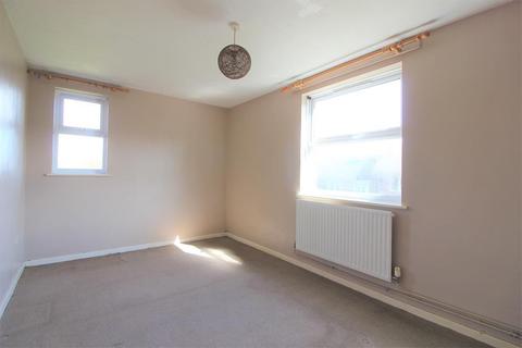 30 Caxton Close, Tenterden, TN30 6JW