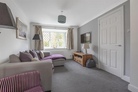 3 bedroom detached house for sale - The Lilacs, Wokingham, Berkshire, RG41 4UT