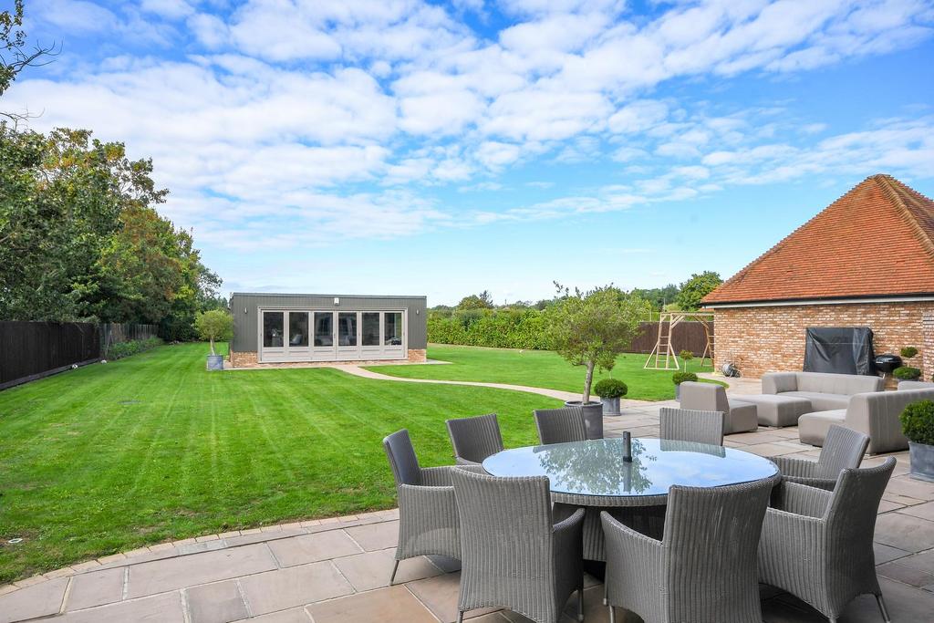 Harefield House Rear Garden.jpg