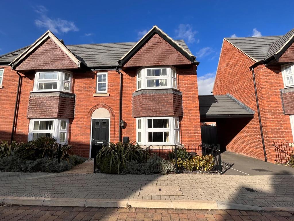 Squirrels Street, 3 bed house £1,250 pcm (£288 pw)