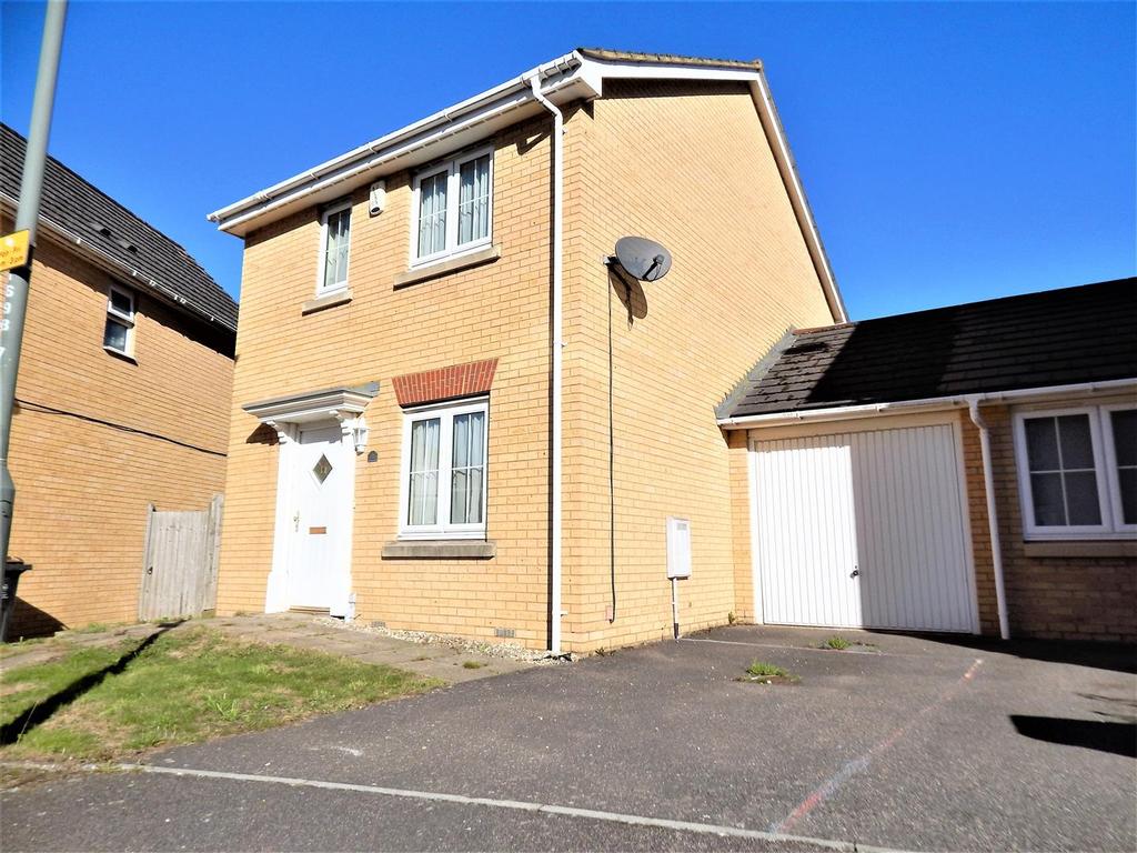 Barkway Drive, Orpington 3 bed detached house for sale £585,000
