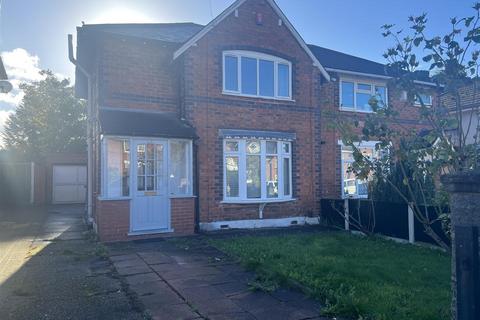 3 bedroom semi-detached house to rent, Alexandra Road, Walsall