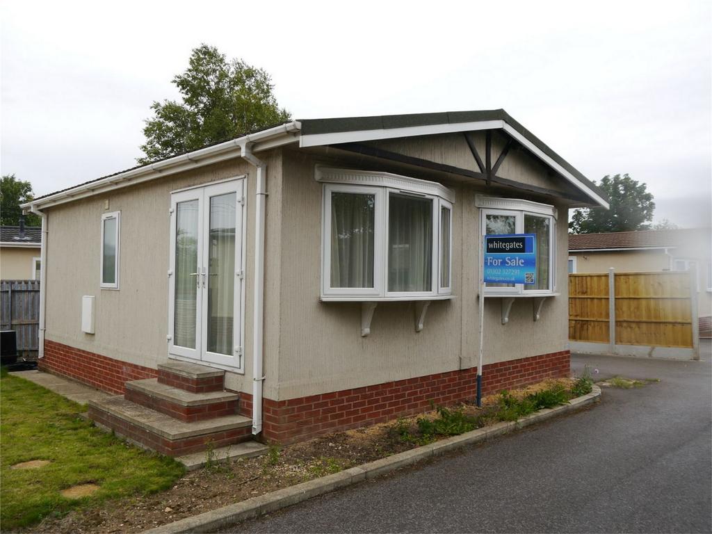 Lambeth Road, Balby, Doncaster, South Yorkshire 2 bed park home £50,000