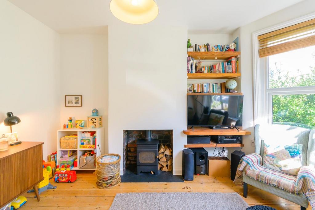 DAORNOTNIMDAB30 - Living Room B.jpg
